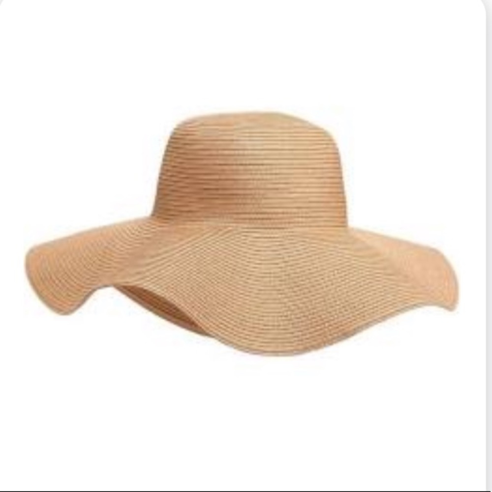 Floppy sun hat
